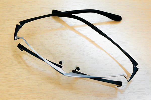 http://www.megane-eye.com/new/hold/jn589-3.jpg