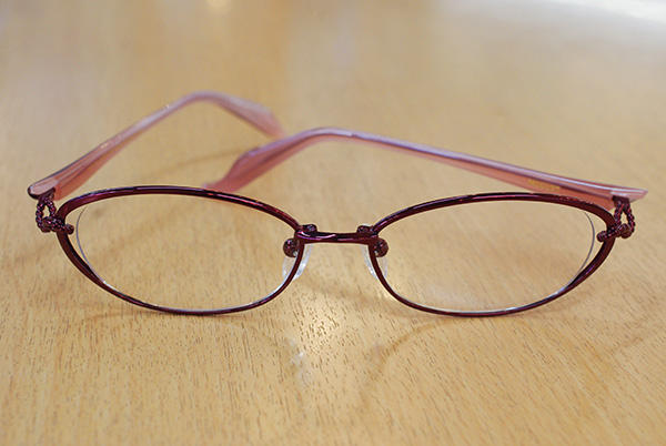 http://www.megane-eye.com/new/hold/mu1111-1.jpg