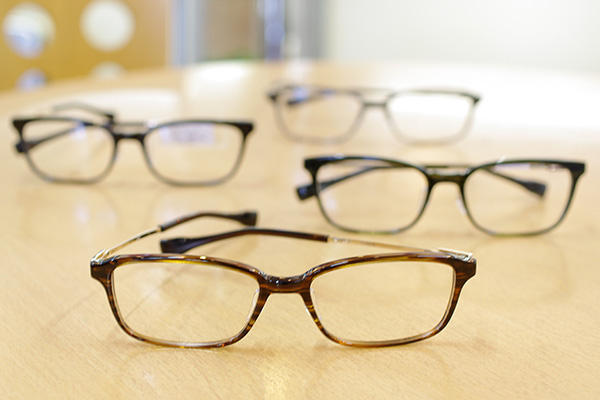 https://www.megane-eye.com/new/hold/9999apm05-3.jpg