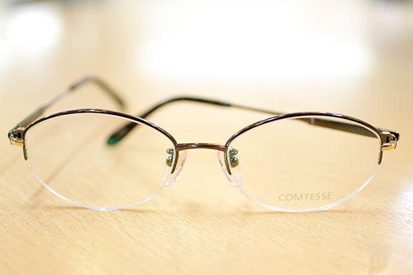 https://www.megane-eye.com/new/hold/IMGP9987.JPG