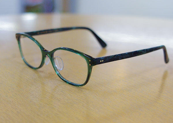 https://www.megane-eye.com/new/hold/JD730-4.jpg