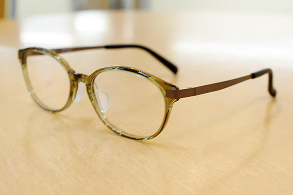 https://www.megane-eye.com/new/hold/WE5506-2.jpg