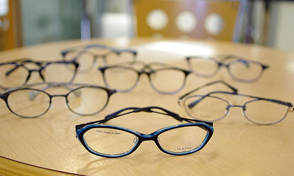 https://www.megane-eye.com/new/hold/ao-1.jpg