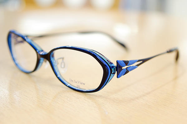 https://www.megane-eye.com/new/hold/ao10-1.jpg