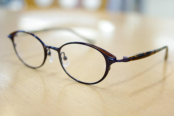 https://www.megane-eye.com/new/hold/ao9-1.jpg