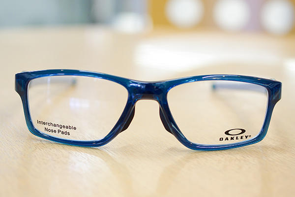 https://www.megane-eye.com/new/hold/aoi-12-2.jpg