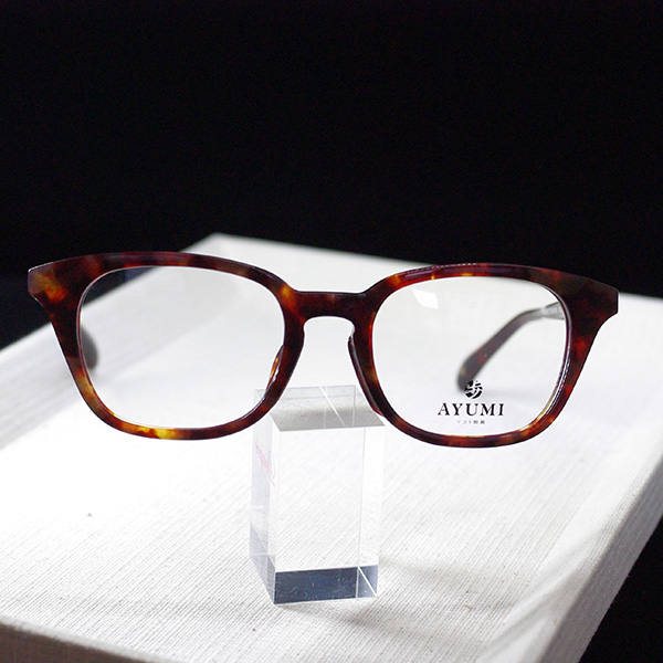 https://www.megane-eye.com/new/hold/ayumic-312-1.jpg