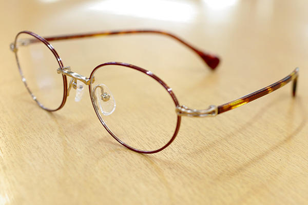 https://www.megane-eye.com/new/hold/bp3218-6.jpg