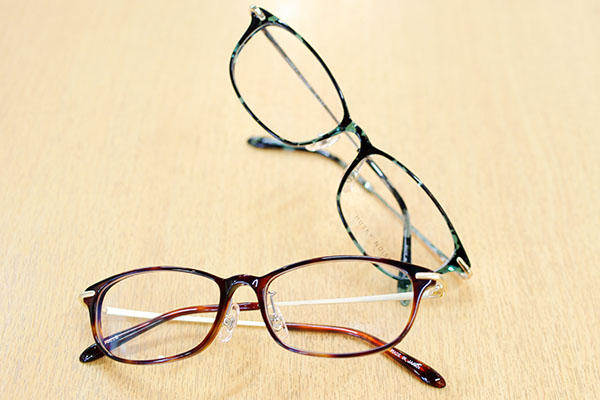 https://www.megane-eye.com/new/hold/h157-0.jpg