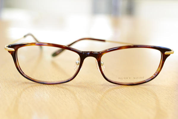 https://www.megane-eye.com/new/hold/h157-4.jpg