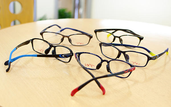 https://www.megane-eye.com/new/hold/syunsoku1.jpg